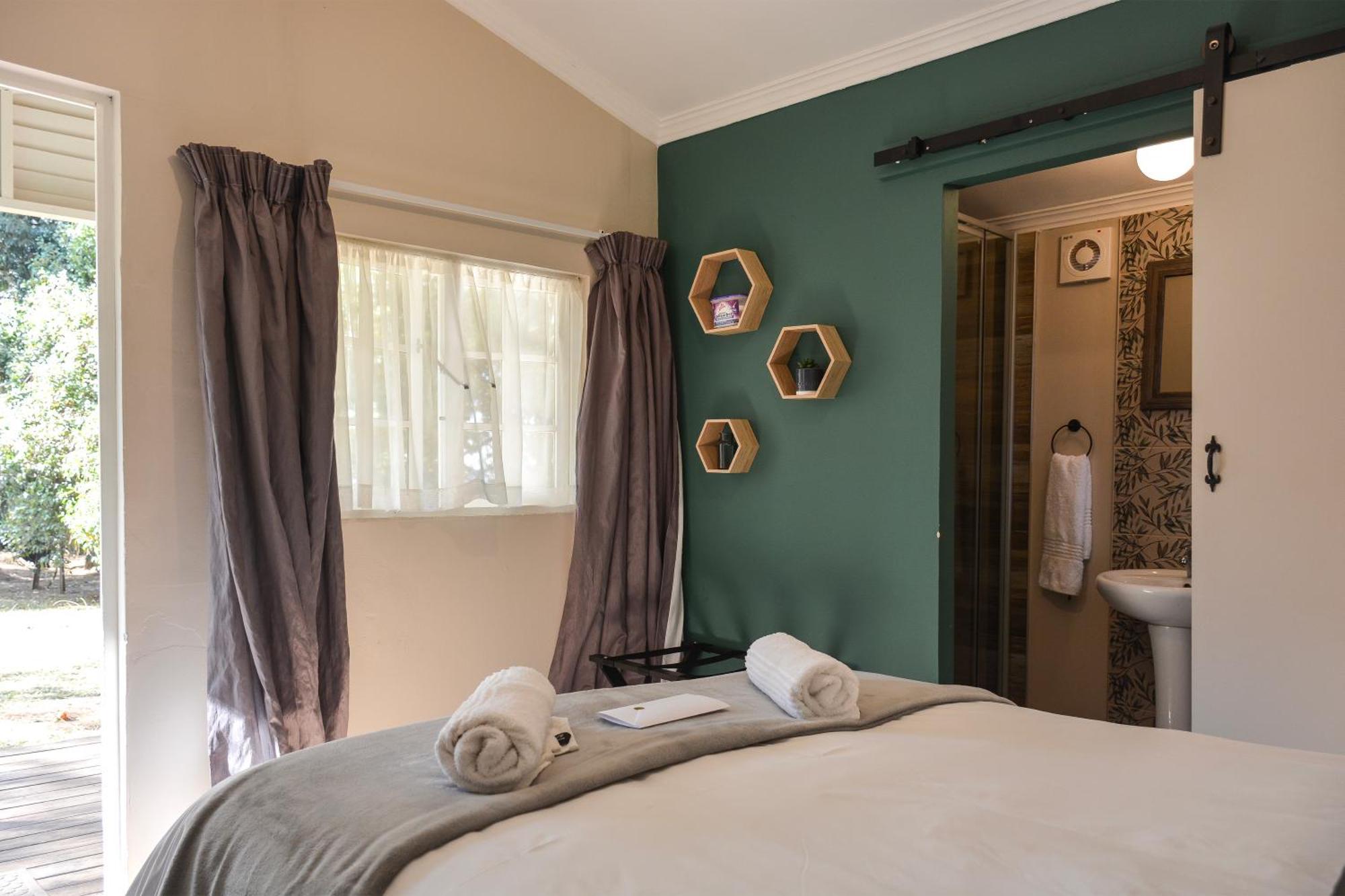 Biggy Best Boutique Hotel & Self Catering Cottages Гауік Екстер'єр фото