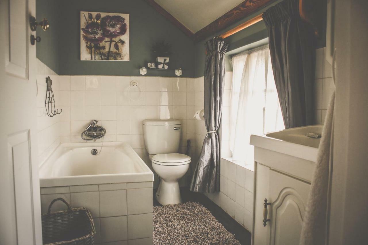 Biggy Best Boutique Hotel & Self Catering Cottages Гауік Екстер'єр фото